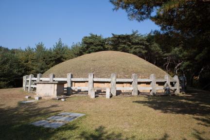 경주 경덕왕릉_봉분 (촬영년도 : 2015년)