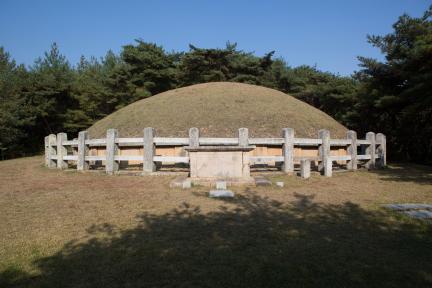 경주 경덕왕릉_전경 (촬영년도 : 2015년)